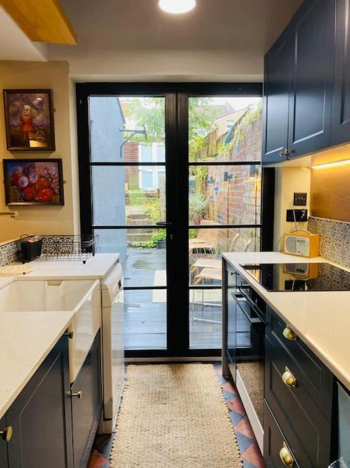 Apartment Spacious Boutique Bristol