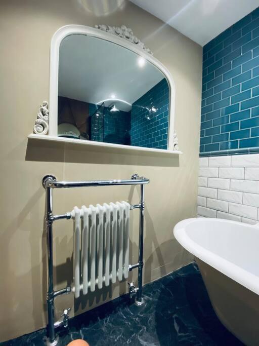 Spacious Boutique Apartment Bristol